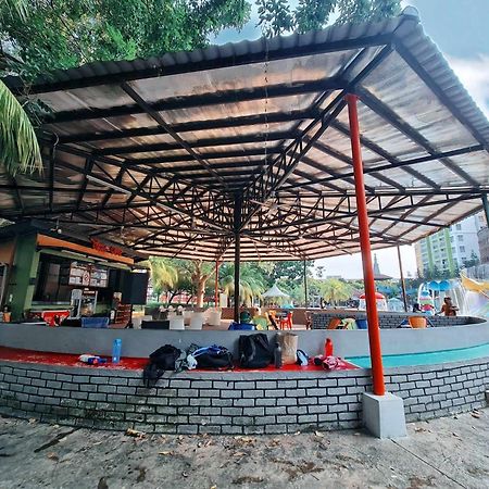 Melaka Top Largest Waterpark Resort - By Youbnb Homestay Melaka ภายนอก รูปภาพ