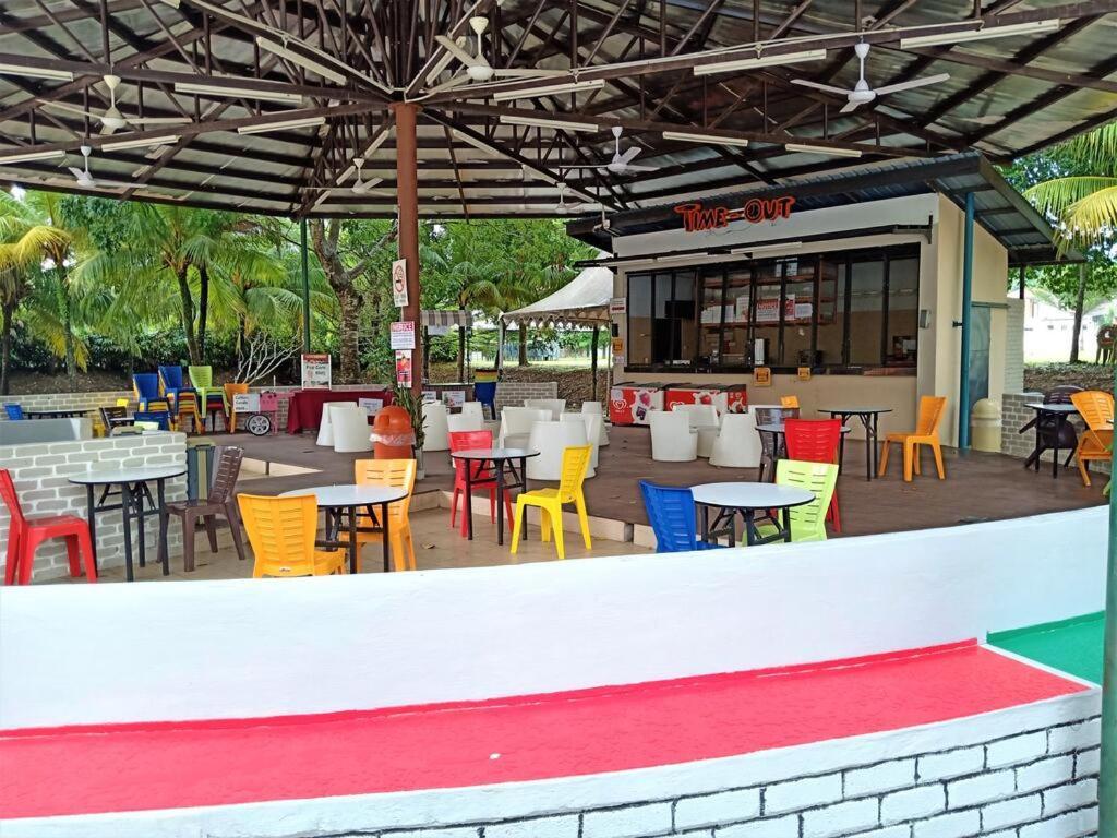 Melaka Top Largest Waterpark Resort - By Youbnb Homestay Melaka ภายนอก รูปภาพ