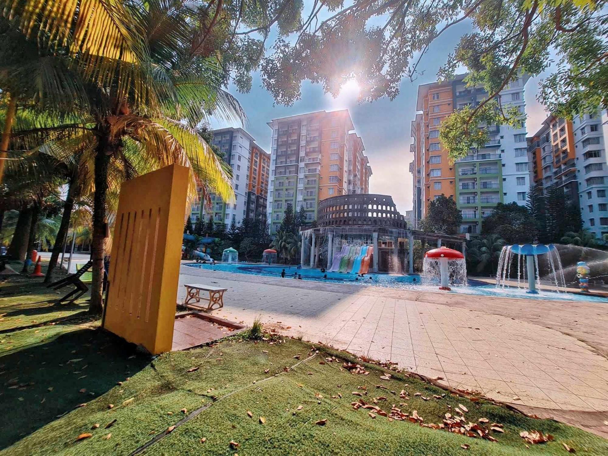 Melaka Top Largest Waterpark Resort - By Youbnb Homestay Melaka ภายนอก รูปภาพ