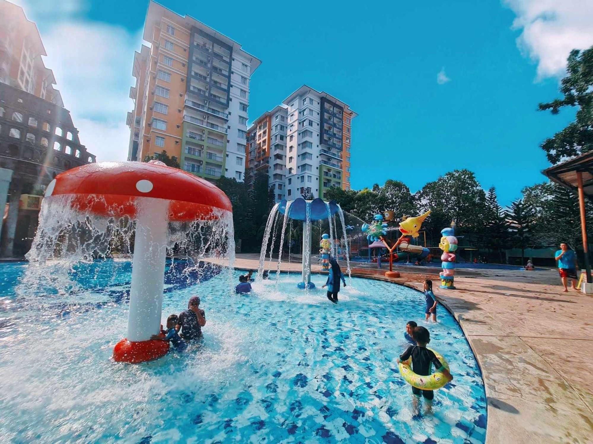 Melaka Top Largest Waterpark Resort - By Youbnb Homestay Melaka ภายนอก รูปภาพ